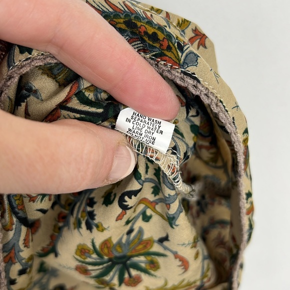 Avatar Imports Clothing sleeveless blouse ruched floral top gold L - Picture 8 of 8